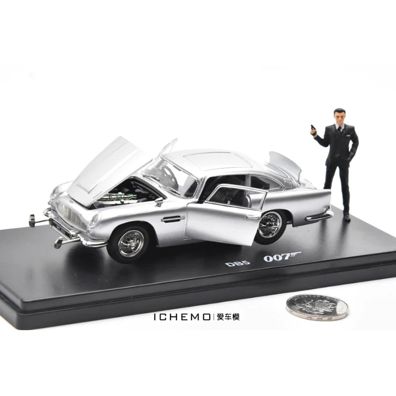 Diecast 1:43 Scale DB5 007 with Doll Alloy Simulation Vehicle Model Finished Simulation Collection Decoration Gift Display