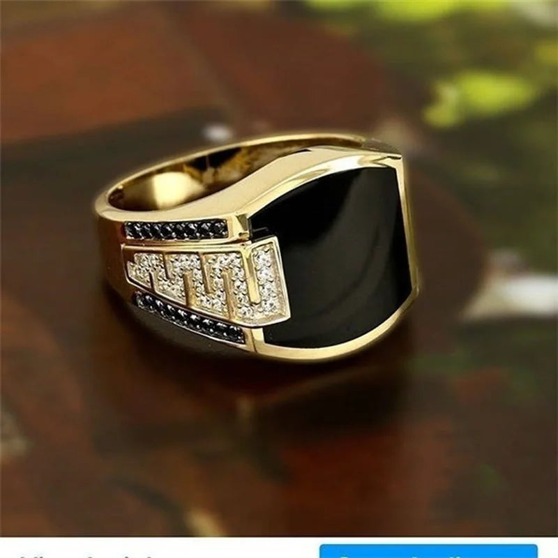 Classic Black Stone Men’s Ring – Gold Inlaid Edition
