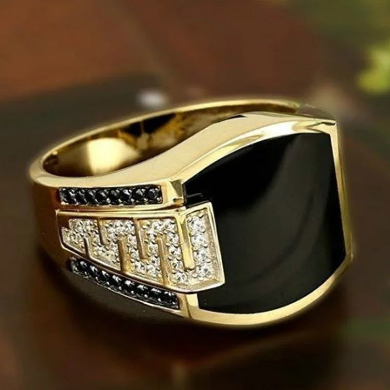 Classic Black Stone Men’s Ring – Gold Inlaid Edition