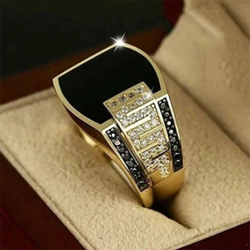 Classic Black Stone Men’s Ring – Gold Inlaid Edition