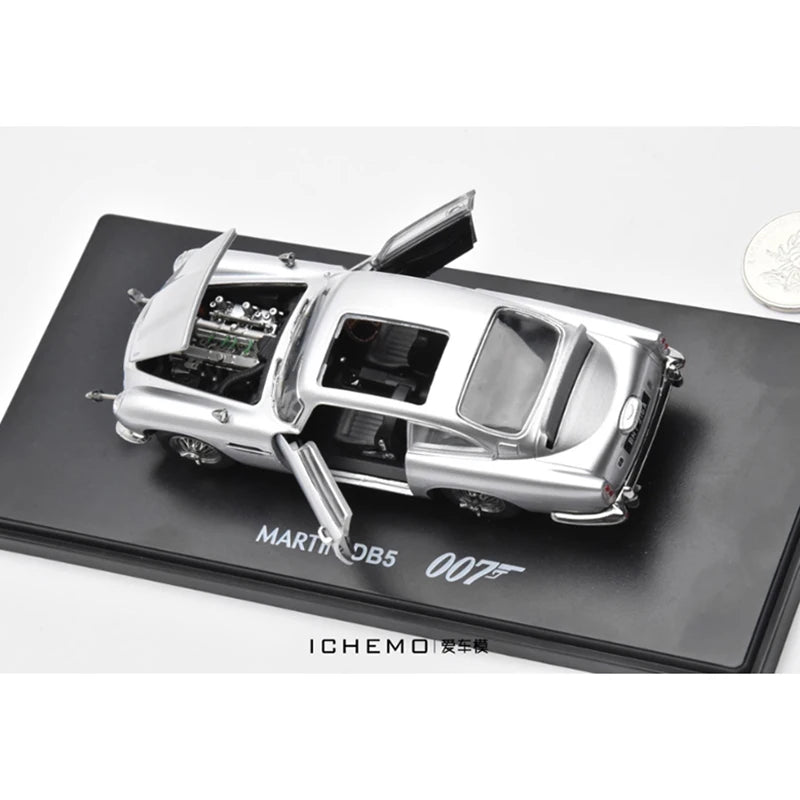 Diecast 1:43 Scale DB5 007 with Doll Alloy Simulation Vehicle Model Finished Simulation Collection Decoration Gift Display